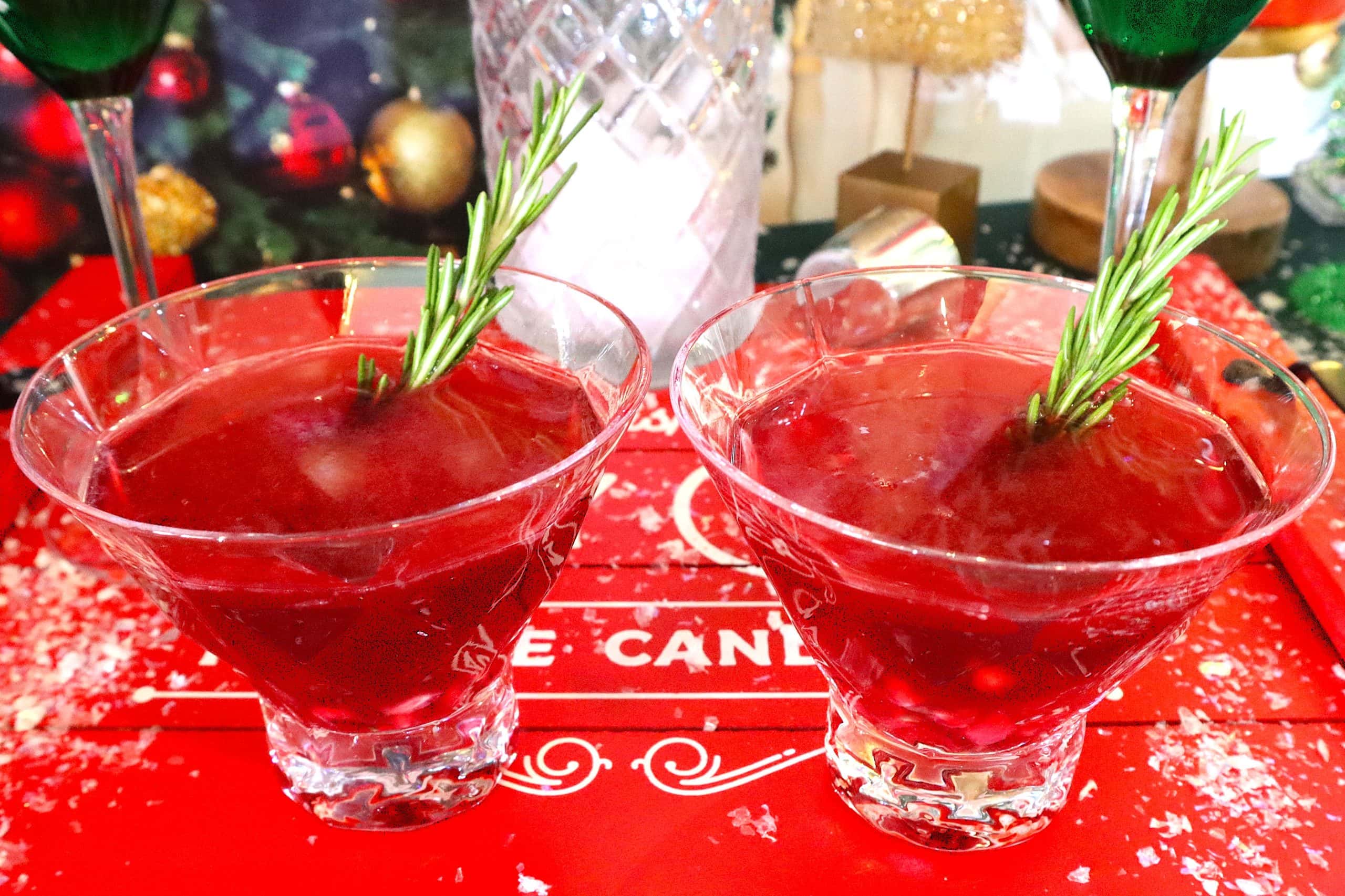 Sip in Style: The Perfect Pomegranate Martini for Your Holiday Party