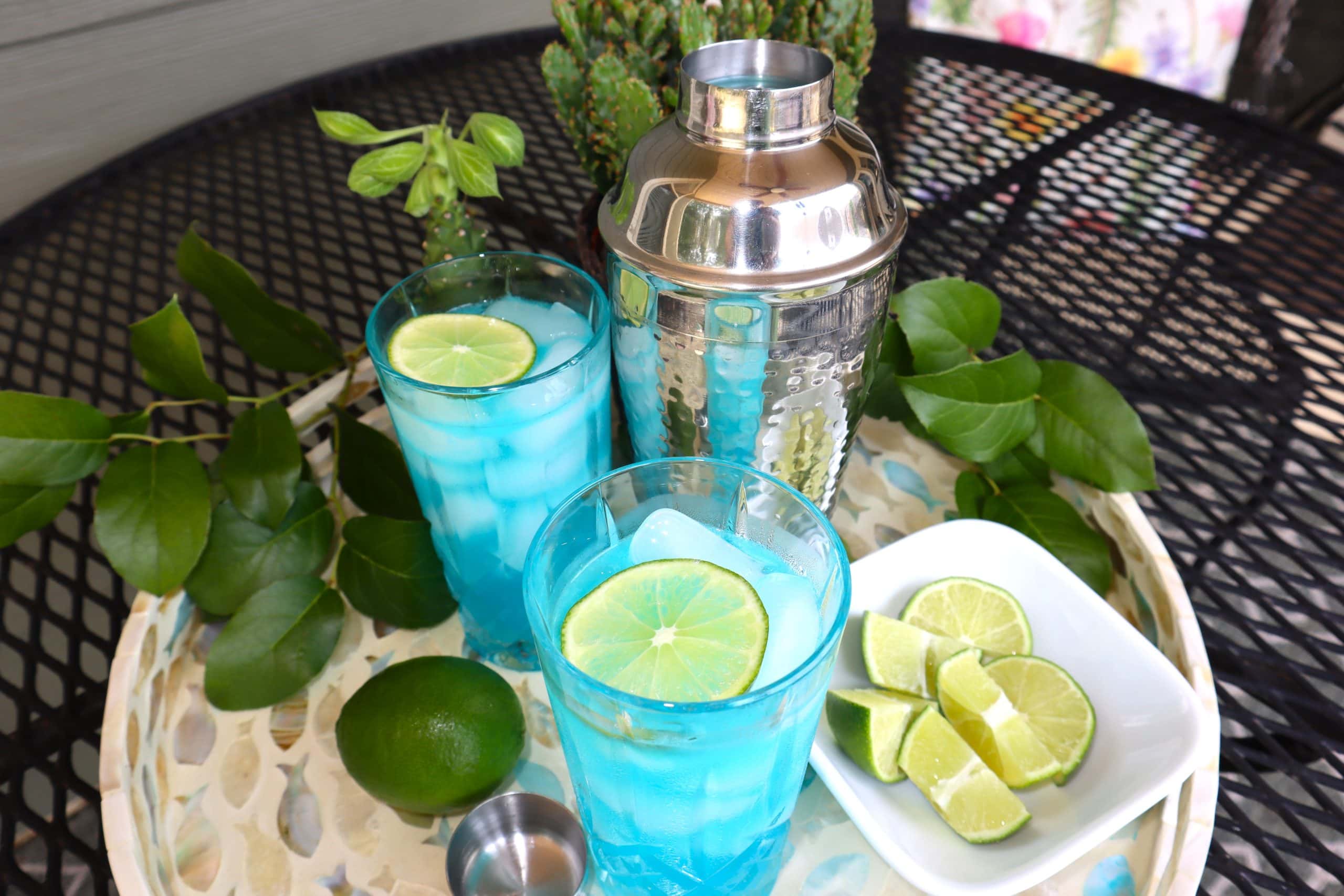 Dive into Summer with Curacaos Absolutely Dazzling Blue Island Iced Tea Cocktail