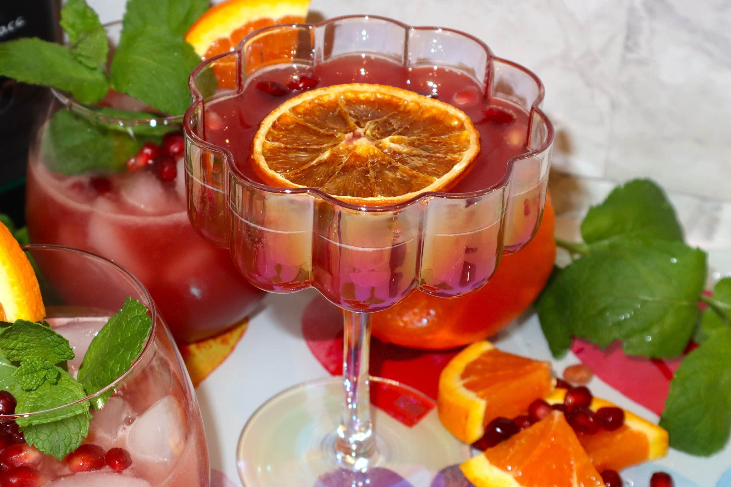 Pomegranate Orange Spritz: A Sparkling Cocktail Perfect for the Holidays