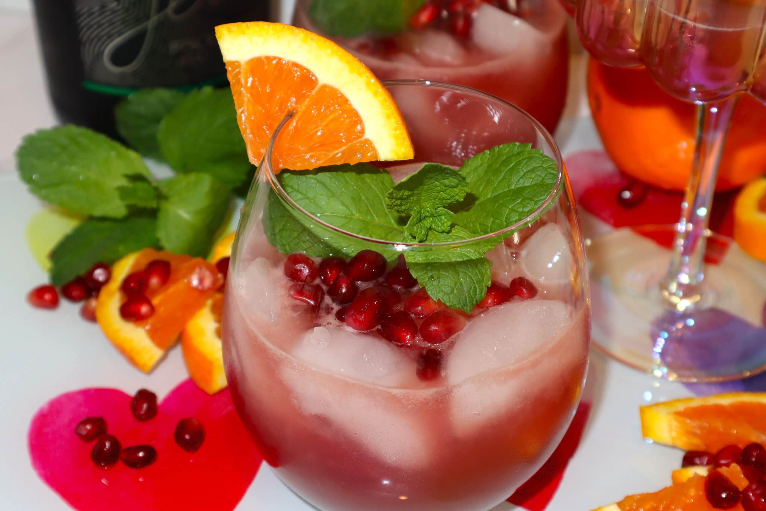 Pomegranate Orange Spritz: A Sparkling Cocktail Perfect for the Holidays